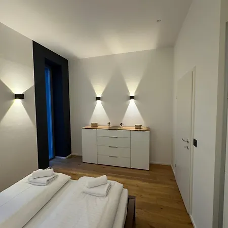 Zeitgeist & Tradition By Jr Appartement